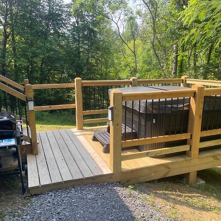 Crescent Moon Cabin Villa Сивиървил Екстериор снимка